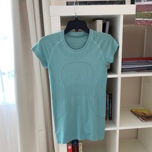 SOLD Lululemon Swiftly Tech Short Sleeve 6